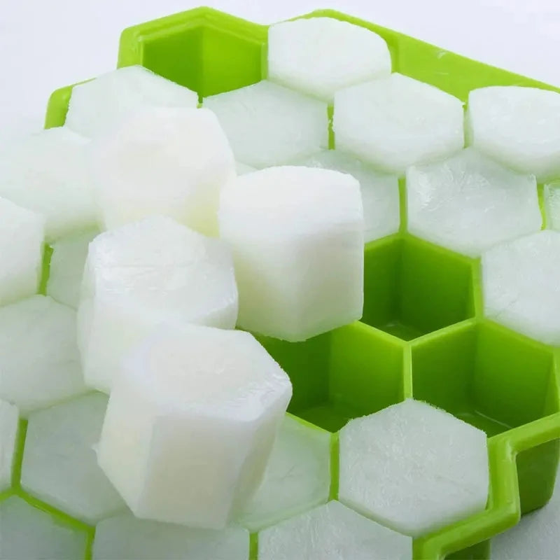 37er Silikon-Eiswürfelschale mit Deckel – BPA-frei, stapelbar - flexibel