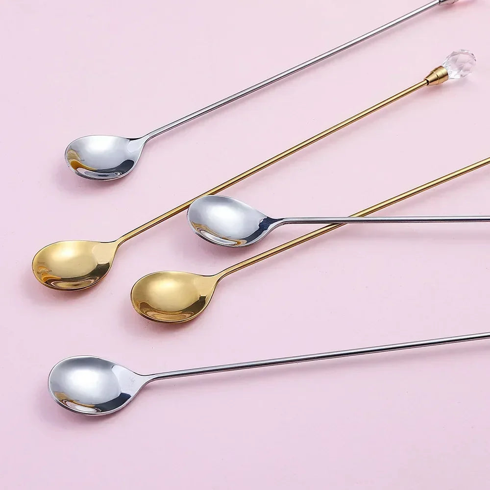 Elegantes 4er-Set Edelstahl-Diamant-Kaffeelöffel 18 cm – Perfekt für Kaffee & Dessert