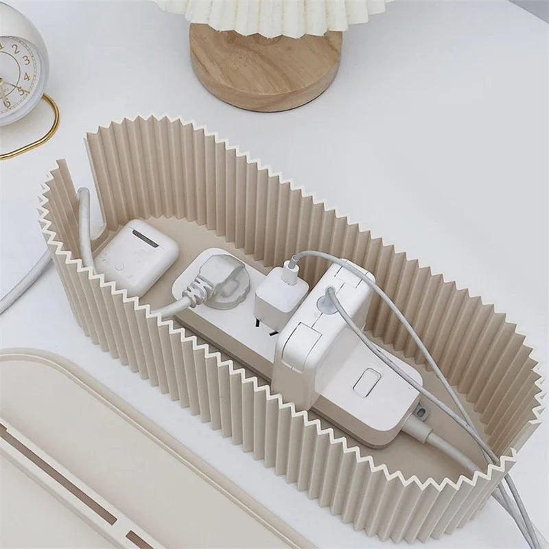 Effizient - kompakt: Kabel Organizer mit 7 Fächern, robustes PP, 30x13x11 cm