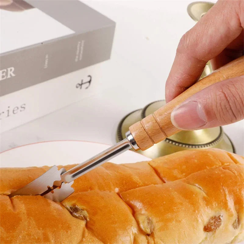 Edelstahl Teigschneider für Brot - Gebäck – 5 Klingen, Holzgriff