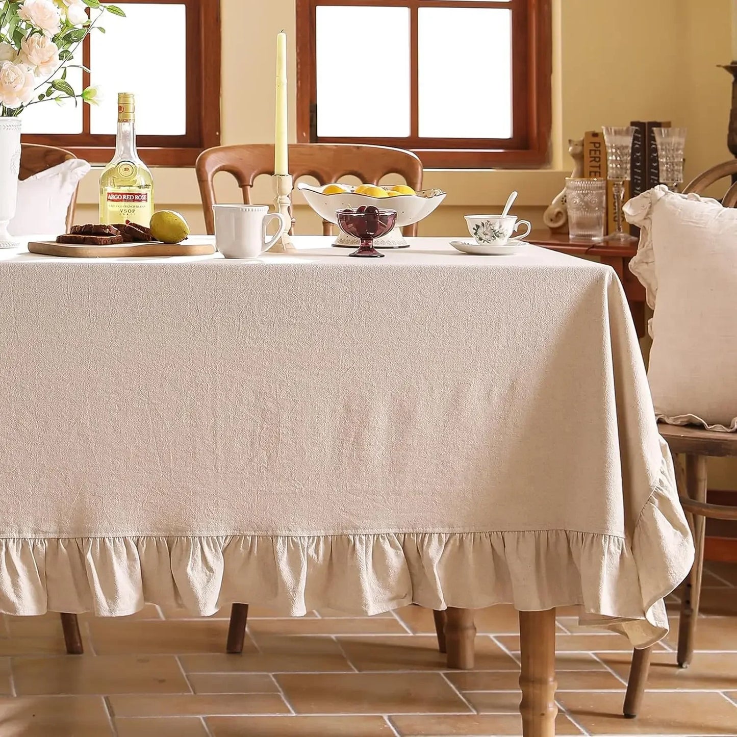 Retro Tischdecke aus Baumwolle mit Rüschen – Waschbar