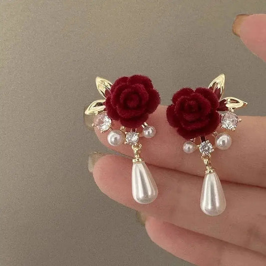 Elegante Ohrstecker mit Perlen Imitation in Silber für Frauen