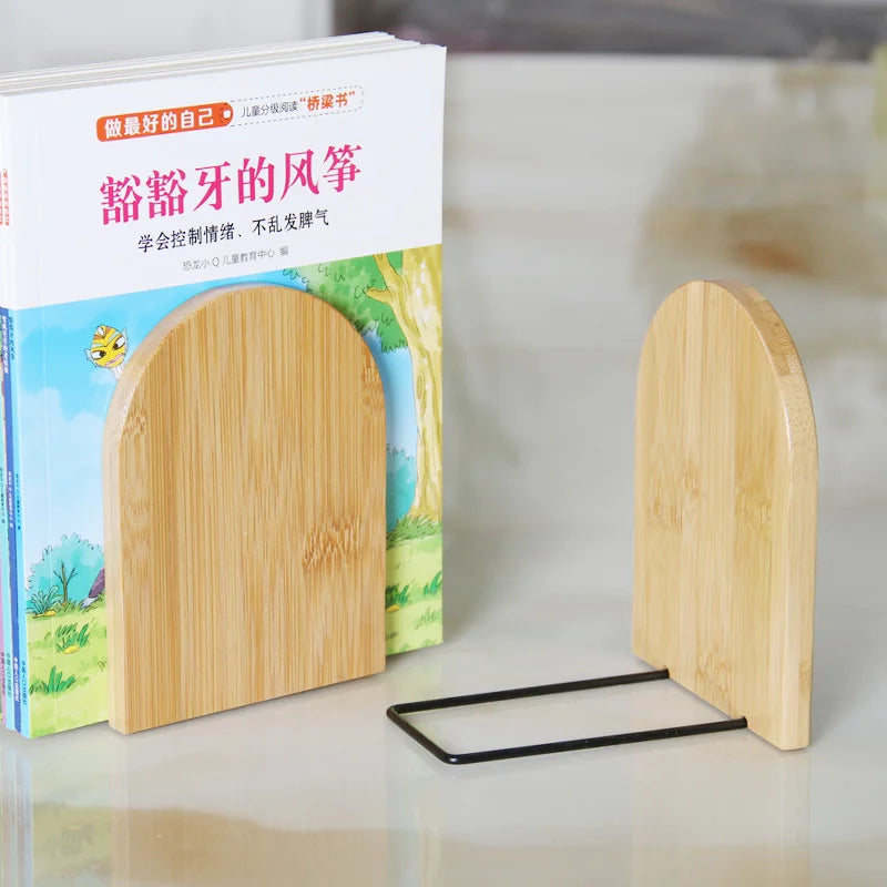 Einfacher Holz Buchstützen Halter als Desktop Organizer