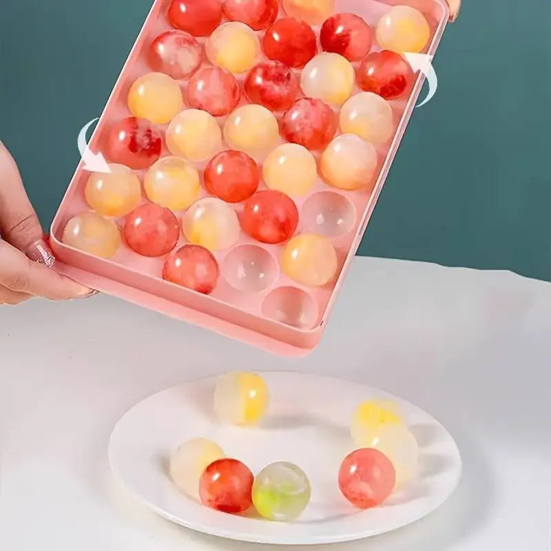 Stilvolle Eiswürfelschale mit Deckel – BPA-frei, runde Diamant-Eisbälle, 33 Stück