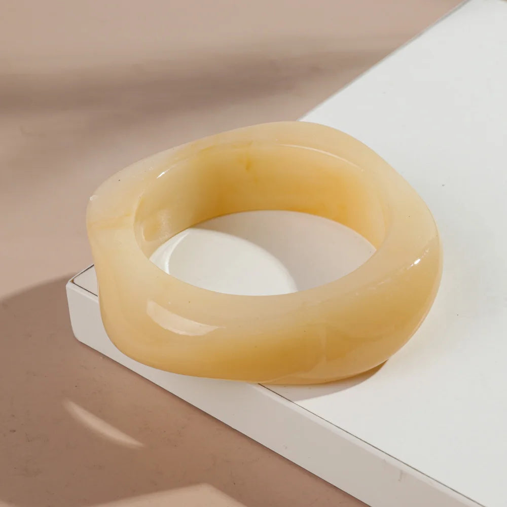 Vintage Acryl geometrischer klobiger Armreif für Damen modisches Schmuck