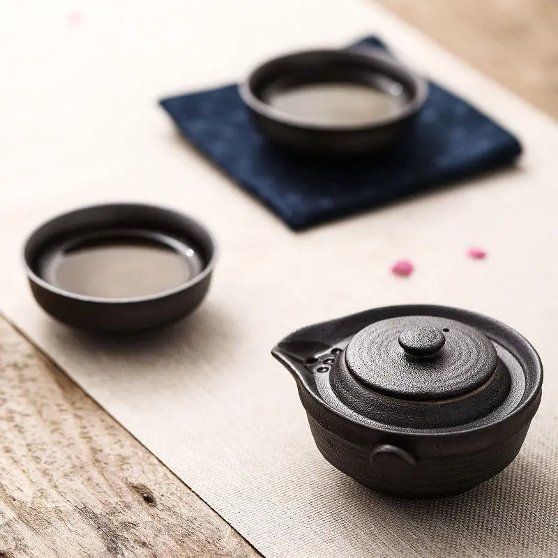 Chinesisches Kung-Fu-Teeset mit Teekanne und 2 Teetassen aus Keramik
