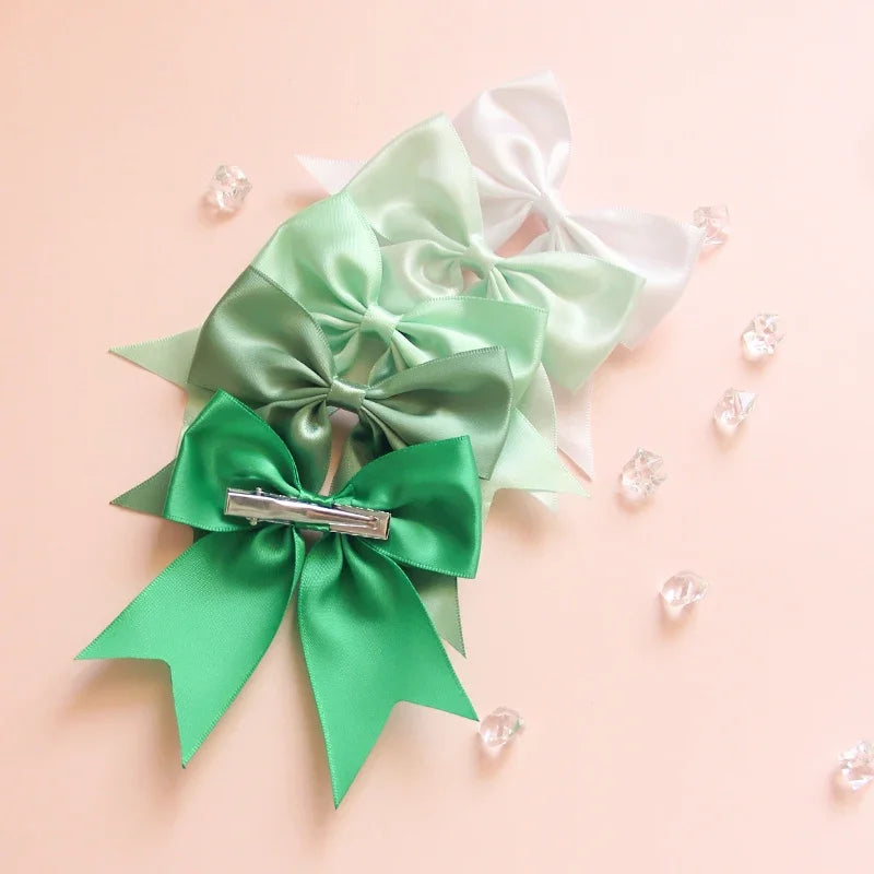 Elegante Grüne Satin Haar Clips für Mädchen - Handgemachtes Set
