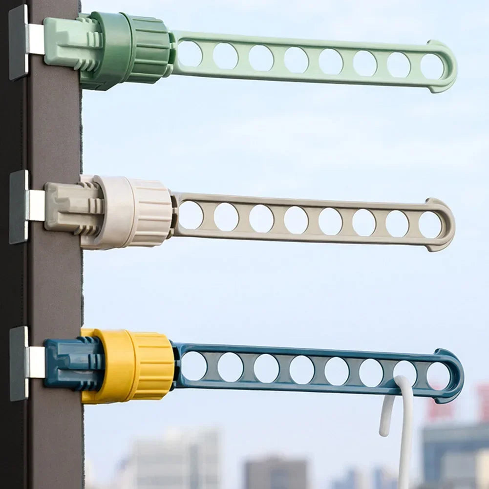 Platzsparend - flexibel: Tragbarer Fensterrahmen Kleiderbügel aus robustem PP Material