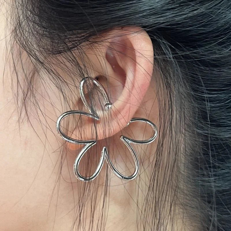 Trendy Silberfarbener Ohr Clip Geometrisch kein Piercing nötig