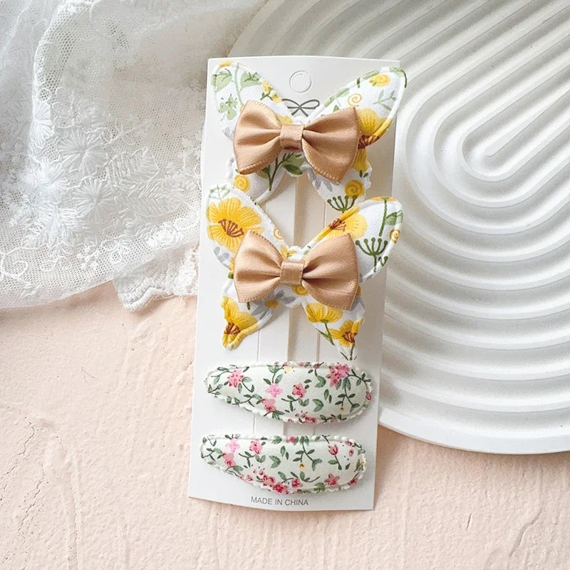 4-teiliges Set Schmetterling Haarklammern aus Polyester für Mädchen