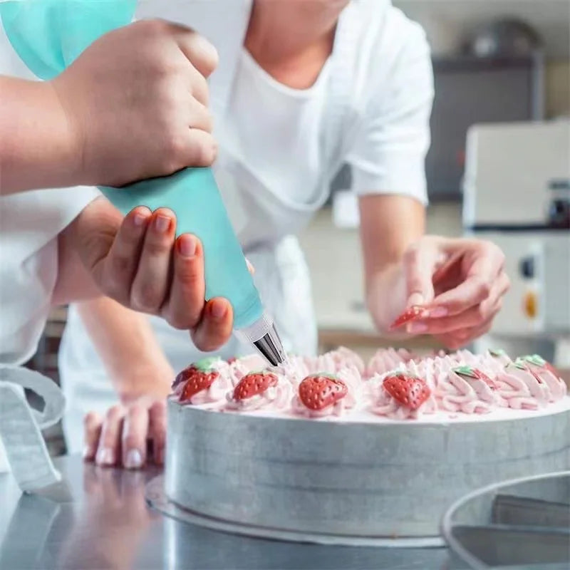 Wiederverwendbares Silikon Back-Set für Kuchen-Dekoration mit Edelstahldüsen