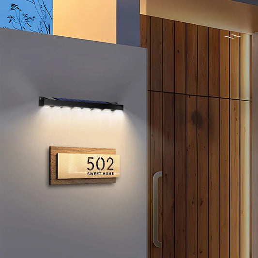 Solarbetriebenes LED Wandlicht für Außenbereich IP65 Schutz