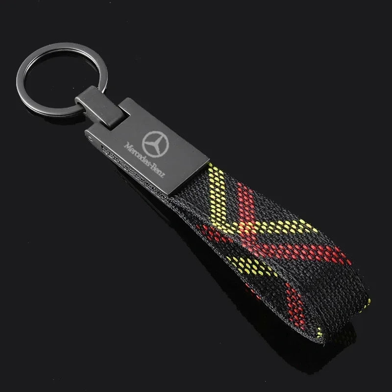 Eleganter Auto Logo Schlüsselanhänger aus Zink mit robustem Oxford-Gurtband, Geschenk für Mercedes