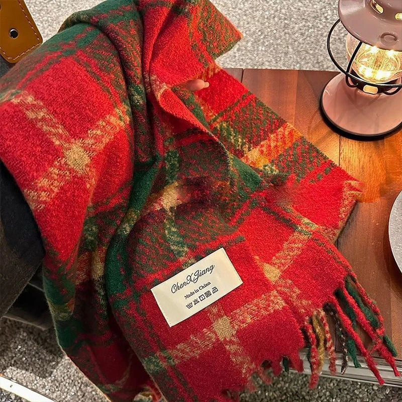 Weicher warmer Schal als vielseitiger Joker für Herbst und Winter