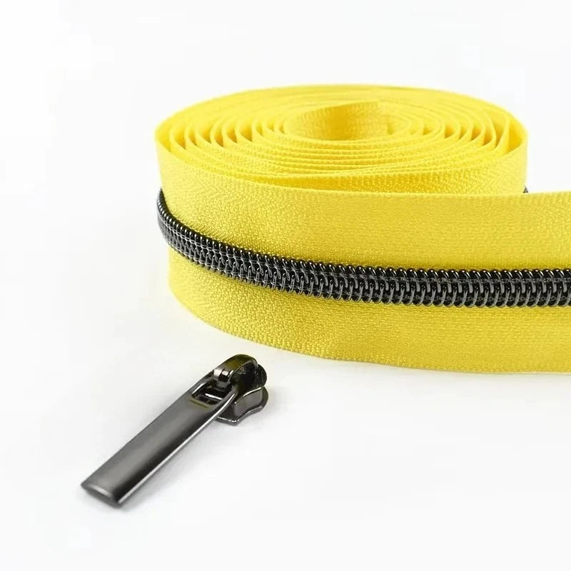 Nylon Reissverschlussband Nr 5 pro Meter mit Schiebern fuer Naehprojekte