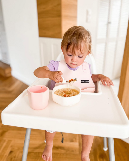 Silikon Lätzchen mit Auffangtasche für kleine Kleckermäuse