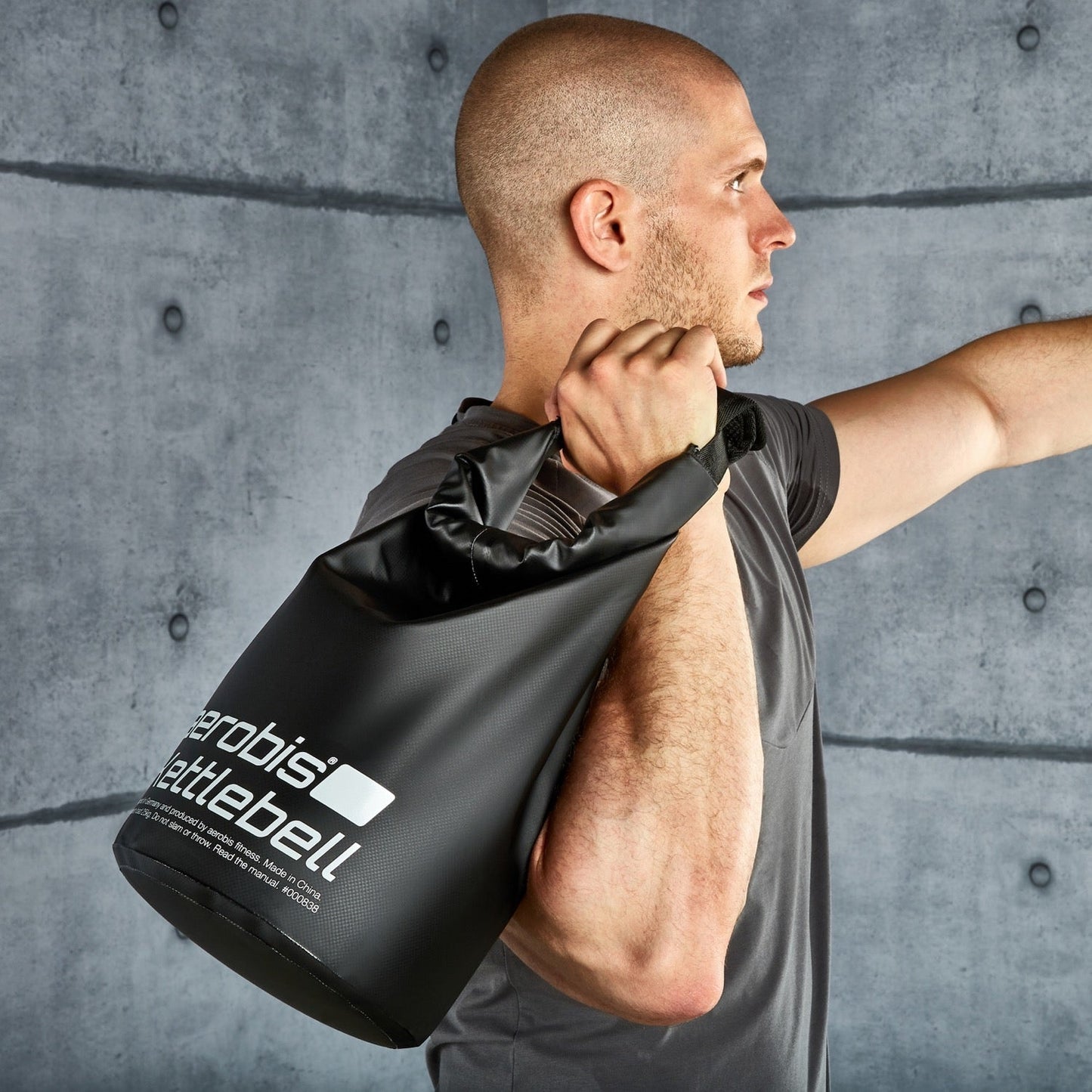 10 Kilogramm Sand als Trainingsgewicht für Sandbags