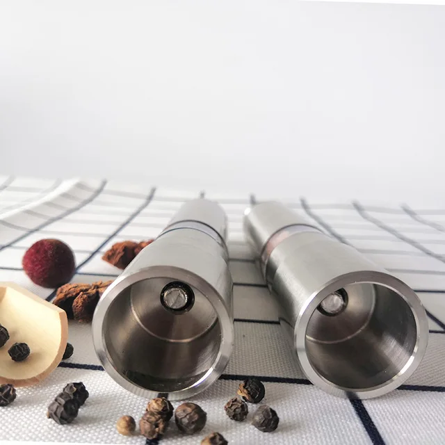 Salz und Pfeffermühle für präzises Würzen Ihrer Speisen