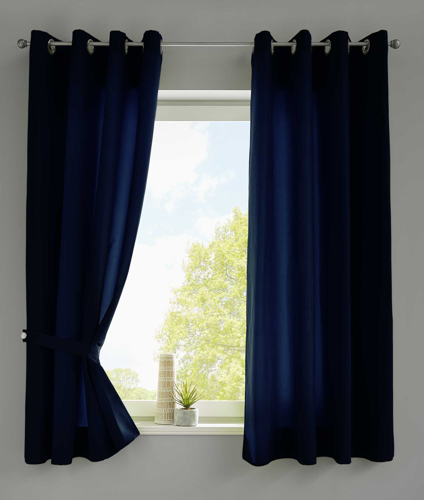 2er Set Vorhänge Schal Ösen »Berlin« Microsatin Lichtdurchlässig Uni Matt 20405N2-gardinenbox.de