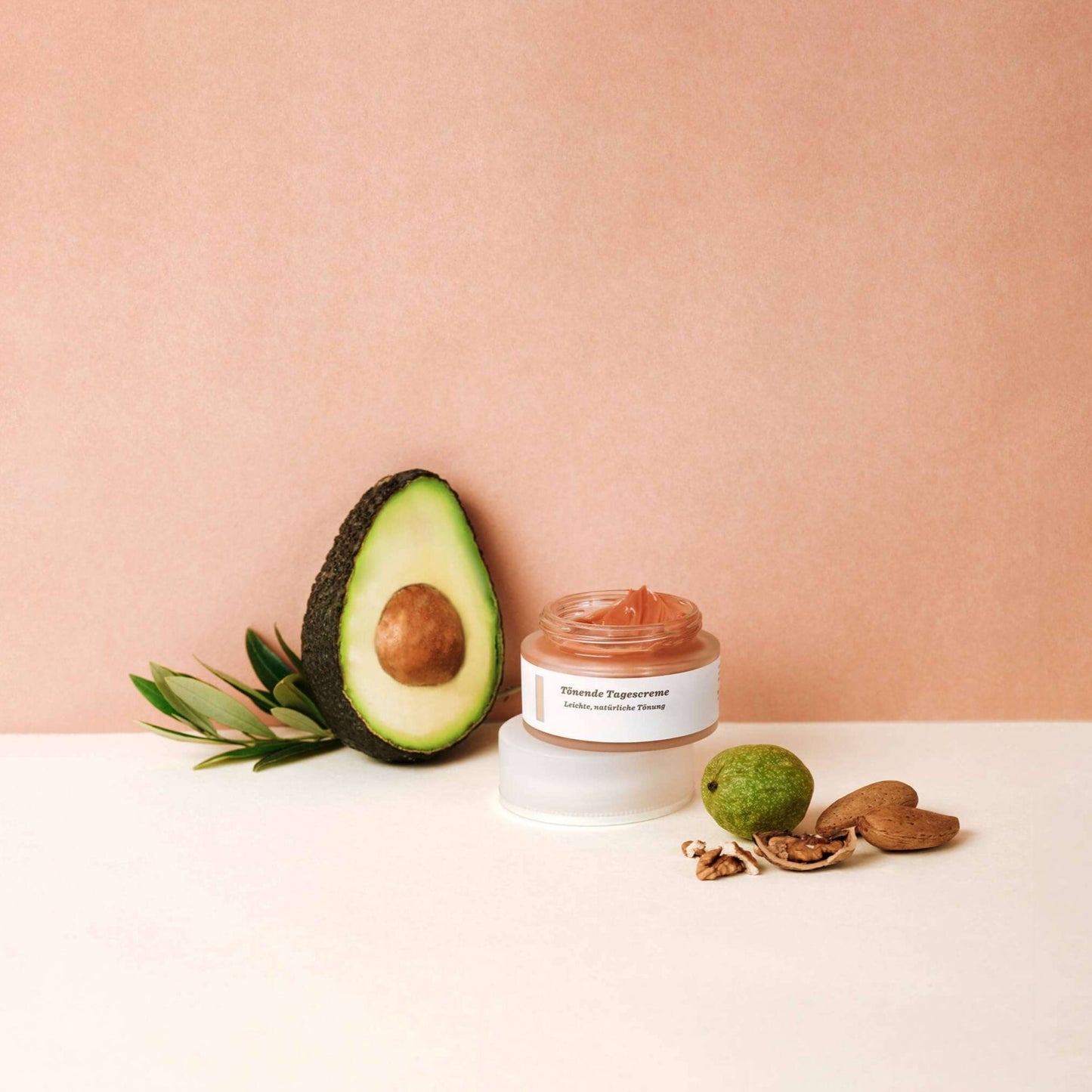 Tönende Tagescreme für natürlichen Glow und gepflegte Haut