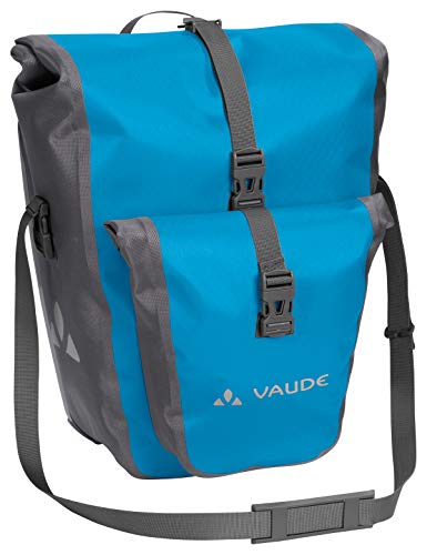 VAUDE Fahrradtaschen für Gepäckträger Aqua Back Plus, 2 x Hinterradtaschen wasserdicht, 51 Liter Gesamtvolumen, in hellblau, Fahrrad Gepäckträgertasche hinten, einfache Befestigung – Made in Germany