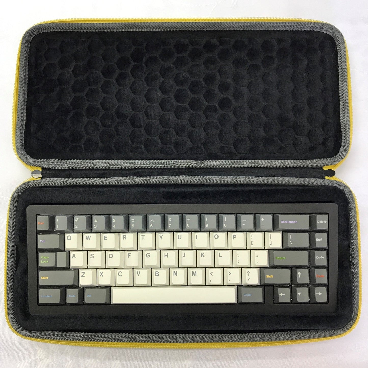 Praktisches Keyboard Transportcase für 60 und 65 Prozent Keyboards