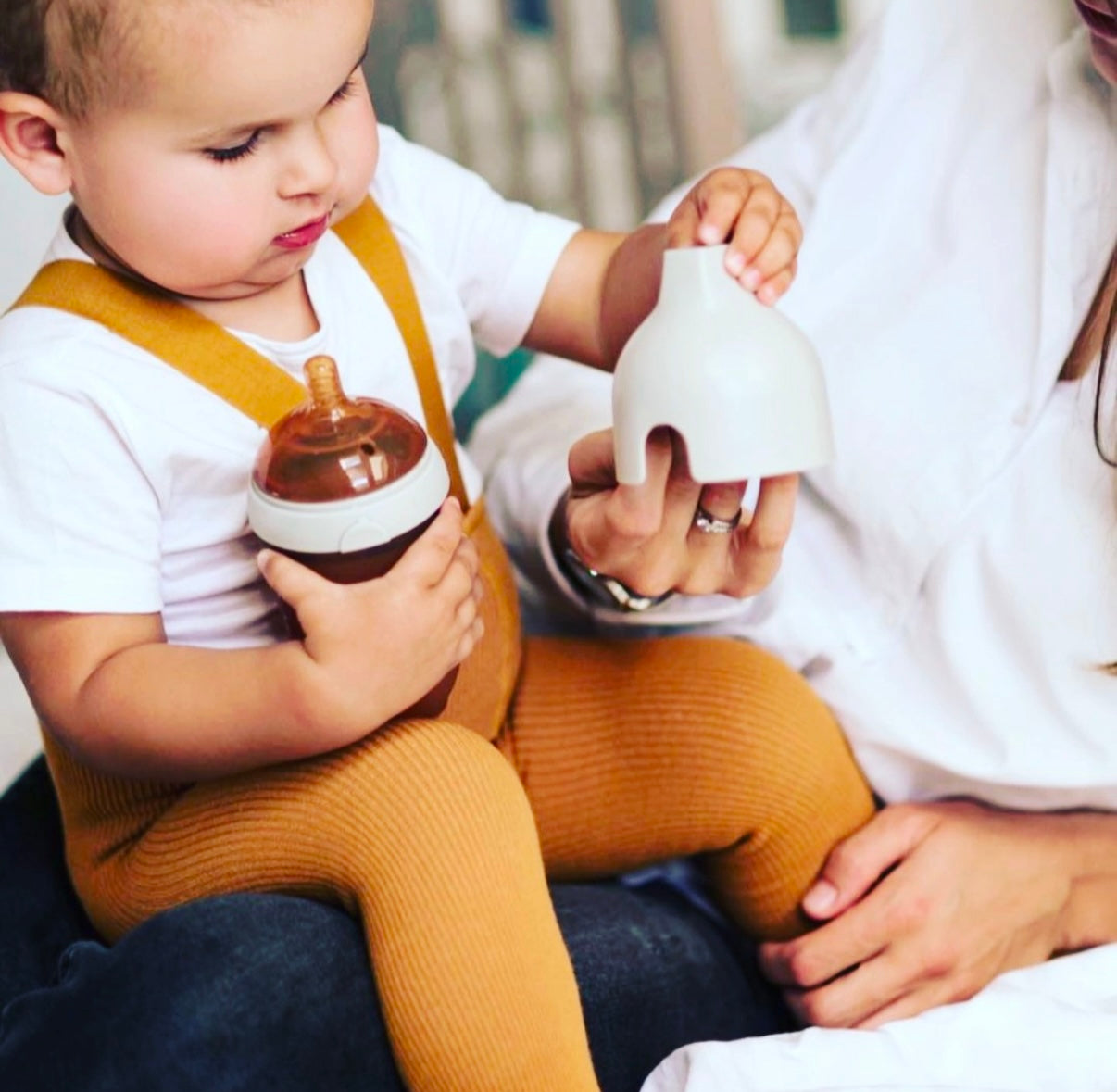 Weithals Babyflasche 240ml für naturnahes entspanntes Füttern