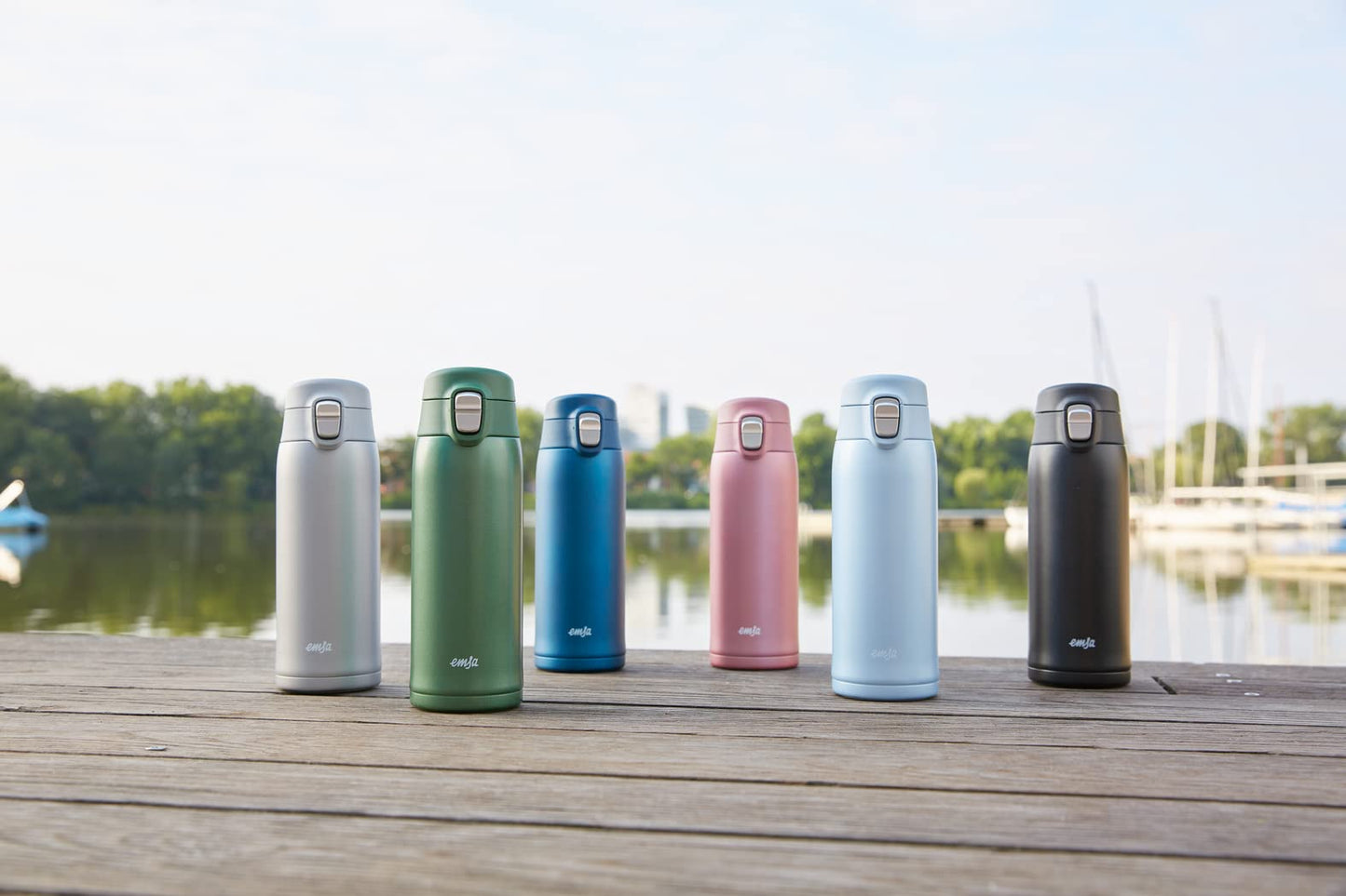 Emsa N21517 Travel Mug Light Isolierbecher, Fassungsvermögen: 0,4 L, extra-schlankes Format, Leichtgewicht, Edelstahl, Klappverschlusssystem, 100% dicht, 8h heiß/16h kalt, Schwarz