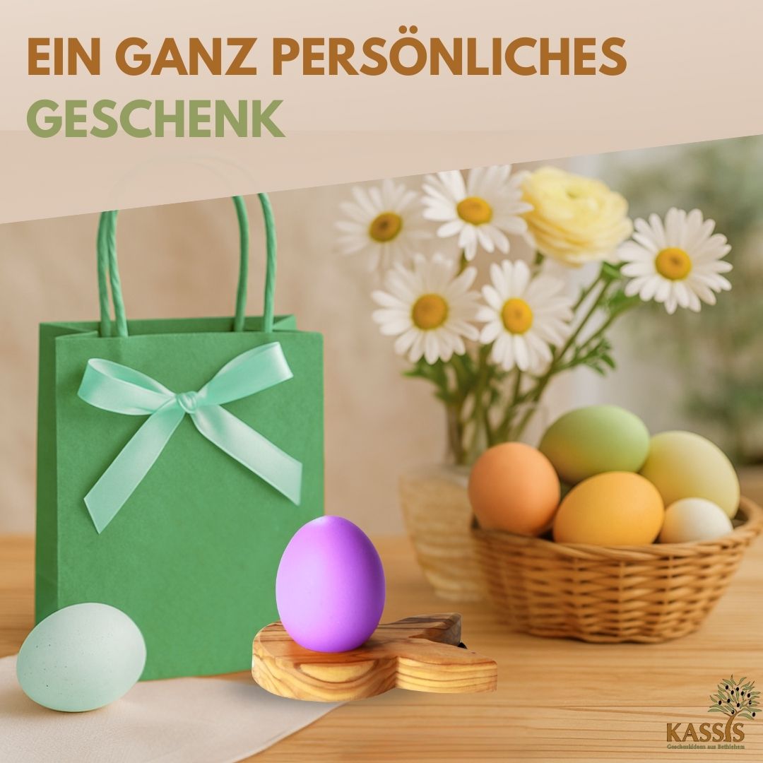 Dekorativer Eierständer Hase aus nachhaltig geerntetem Olivenholz