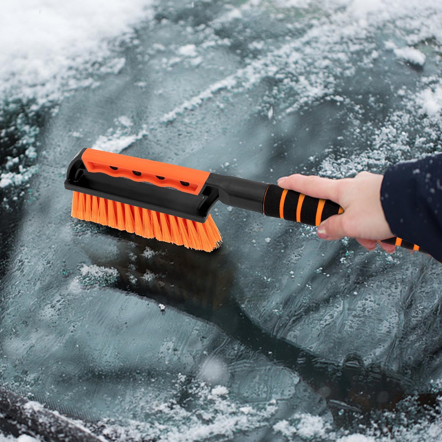 Effektiver BEEWAY Auto Eiskratzer mit Schneebürste für alle Fahrzeuge