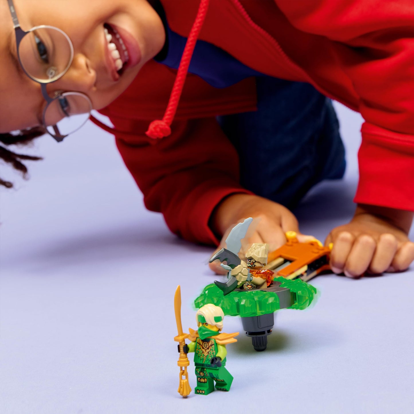 LEGO NINJAGO Lloyd vs. Erdmonster-Spinner - Ninja Spielzeug mit Abschussvorrichtung, Kampfkreiseln und 2 Minifiguren für Jungen & Mädchen - Geschenk für Kinder ab 6 Jahren - 71850