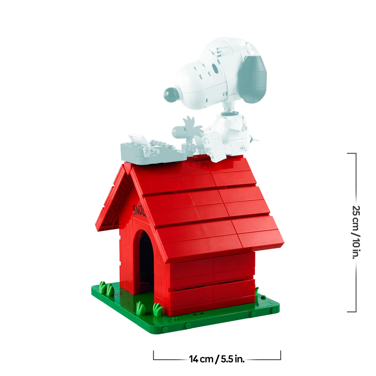 LEGO Ideas Peanuts: Snoopys Hundehütte - Modellbau für Erwachsene Snoopy und Woodstock Figuren - DIY Deko für Schreibtisch oder Regal - Geschenkidee für Fans - 21368