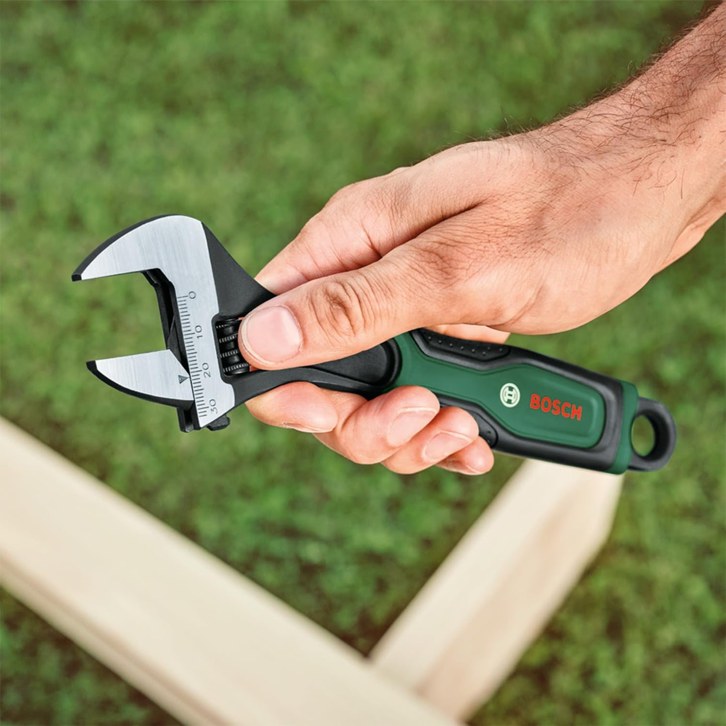 Bosch Rollgabelschlüssel 200mm (hochwertig und robust; langlebig; Softgrip; geschmeidiges Öffnen bis zu 32mm)