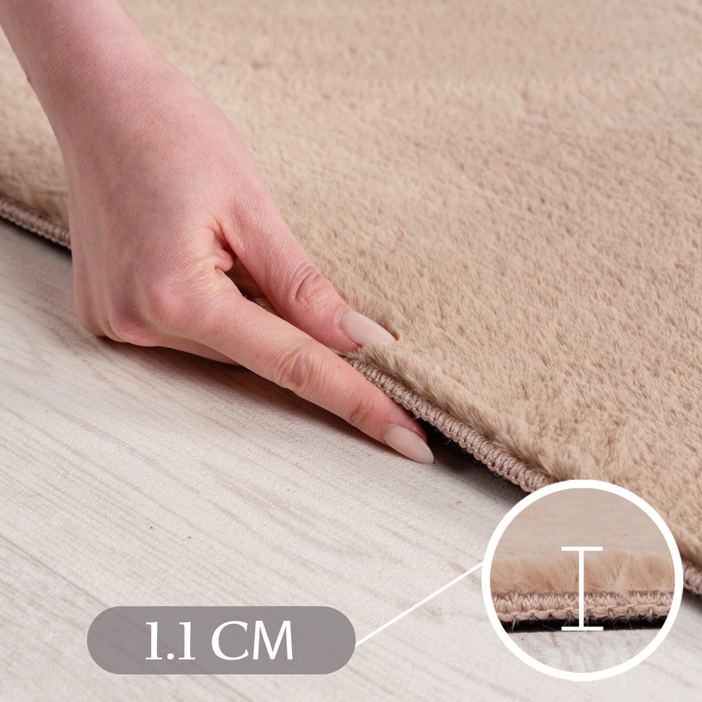 SIMPEX Teppich Wohnzimmer Rund Beige 160 cm Kurzflor Teppich Waschbar, rund, rutschfest & weich, modernes einfarbiges Design für Wohnzimmer, Schlafzimmer, Küche & Kinderzimmer.