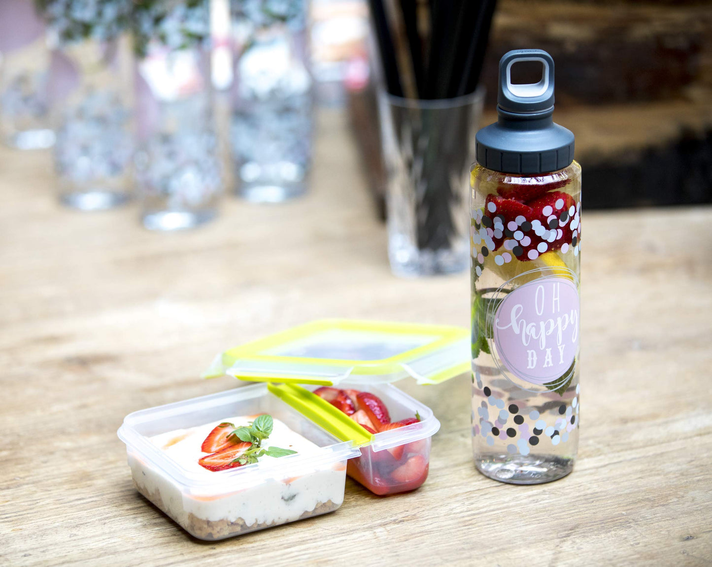 EMSA Clip Go Yoghurtbox 0 6 Liter Auslaufsichere Brotdose Hellgrün