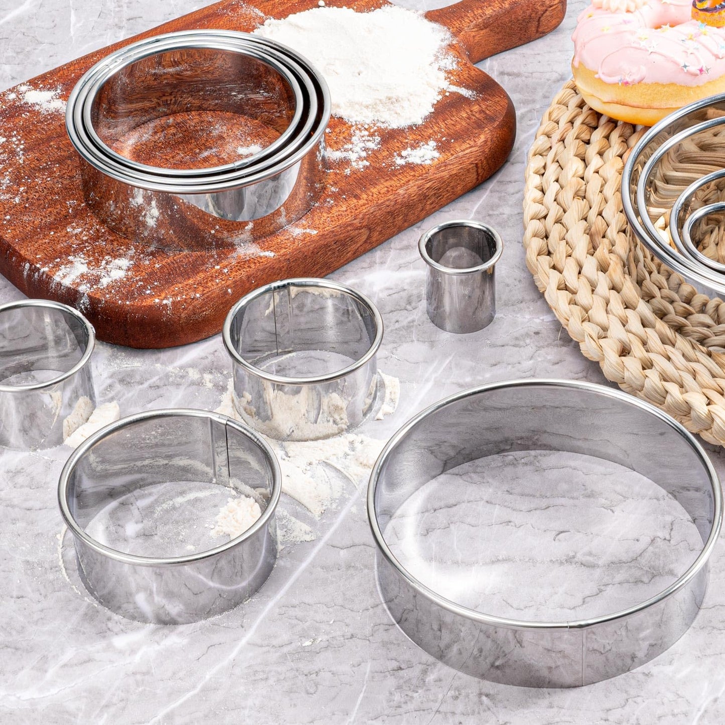 Runde Ausstechformen Set aus Edelstahl mit Box fuer Gebaeck und K