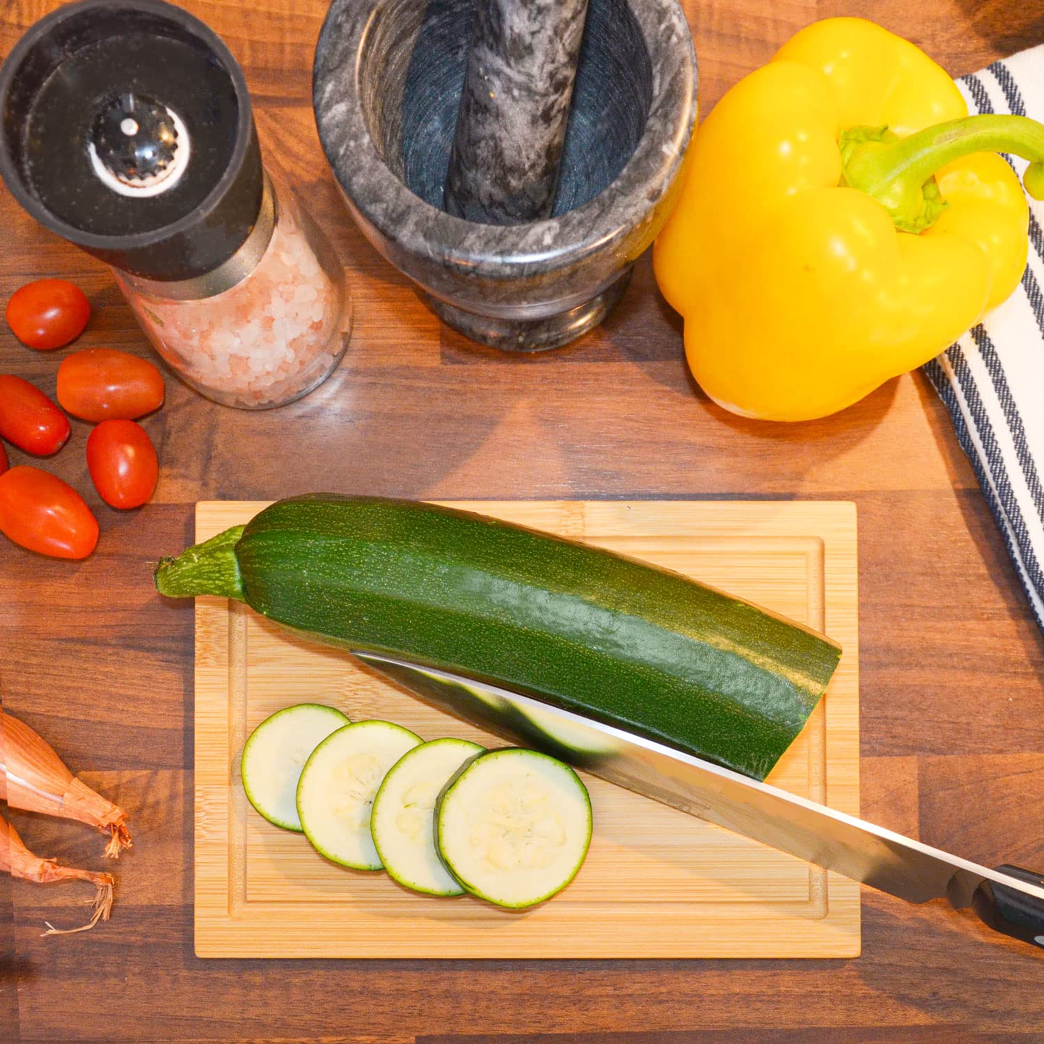 DuneDesign Bambus Frühstücksbrettchen 6er Set klein mit Saftrille 22x15 cm-DuneDesign