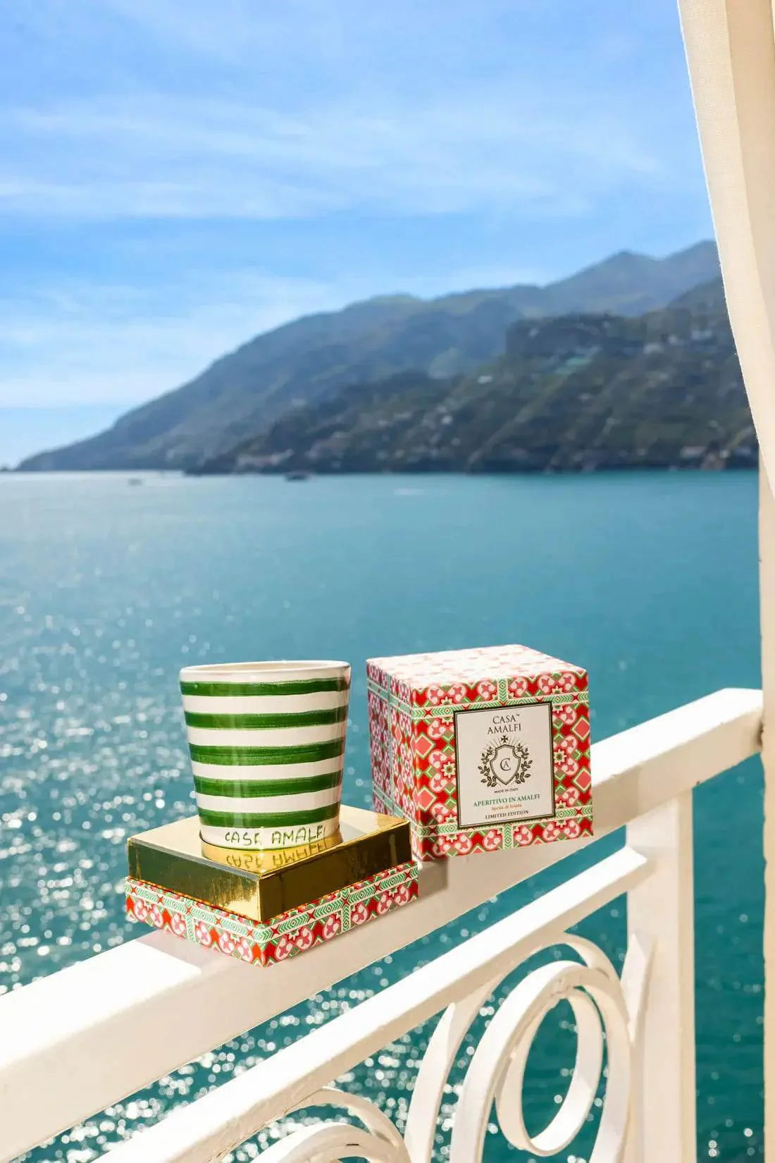 CASA AMALFI APERITIVO IN AMALFI HAND PAINTED CANDLE - Spritz Di Frutta-BLACK ELIXIR - Maison de Parfum