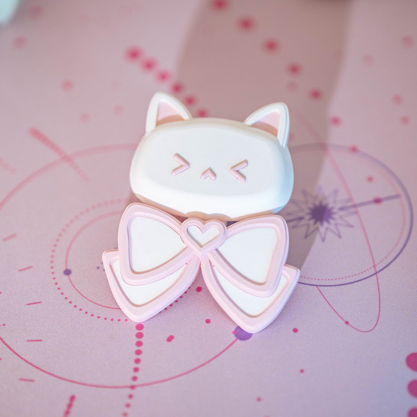 Personalisierbares Katzen-Accessoire für Kopfhörerständer