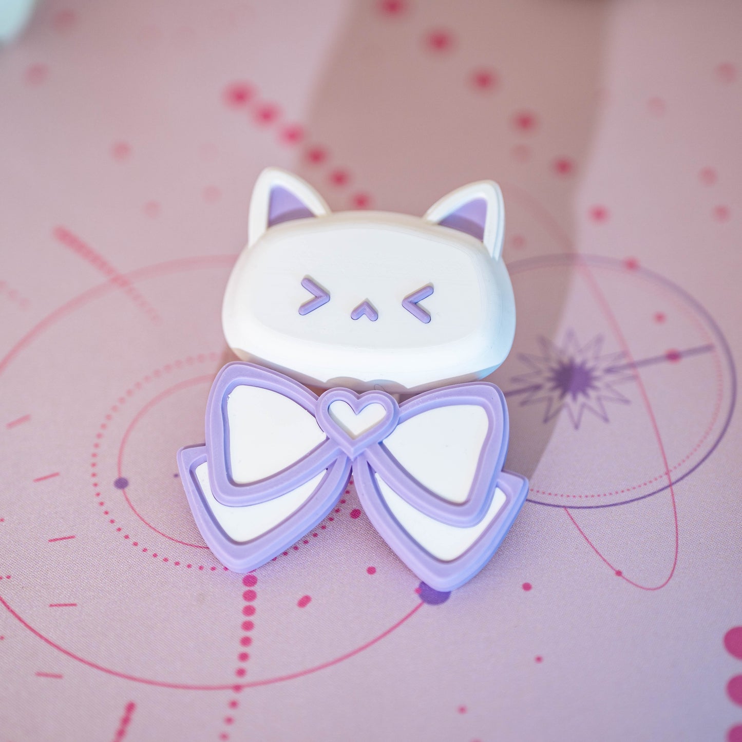 Personalisierbares Katzen-Accessoire für Kopfhörerständer