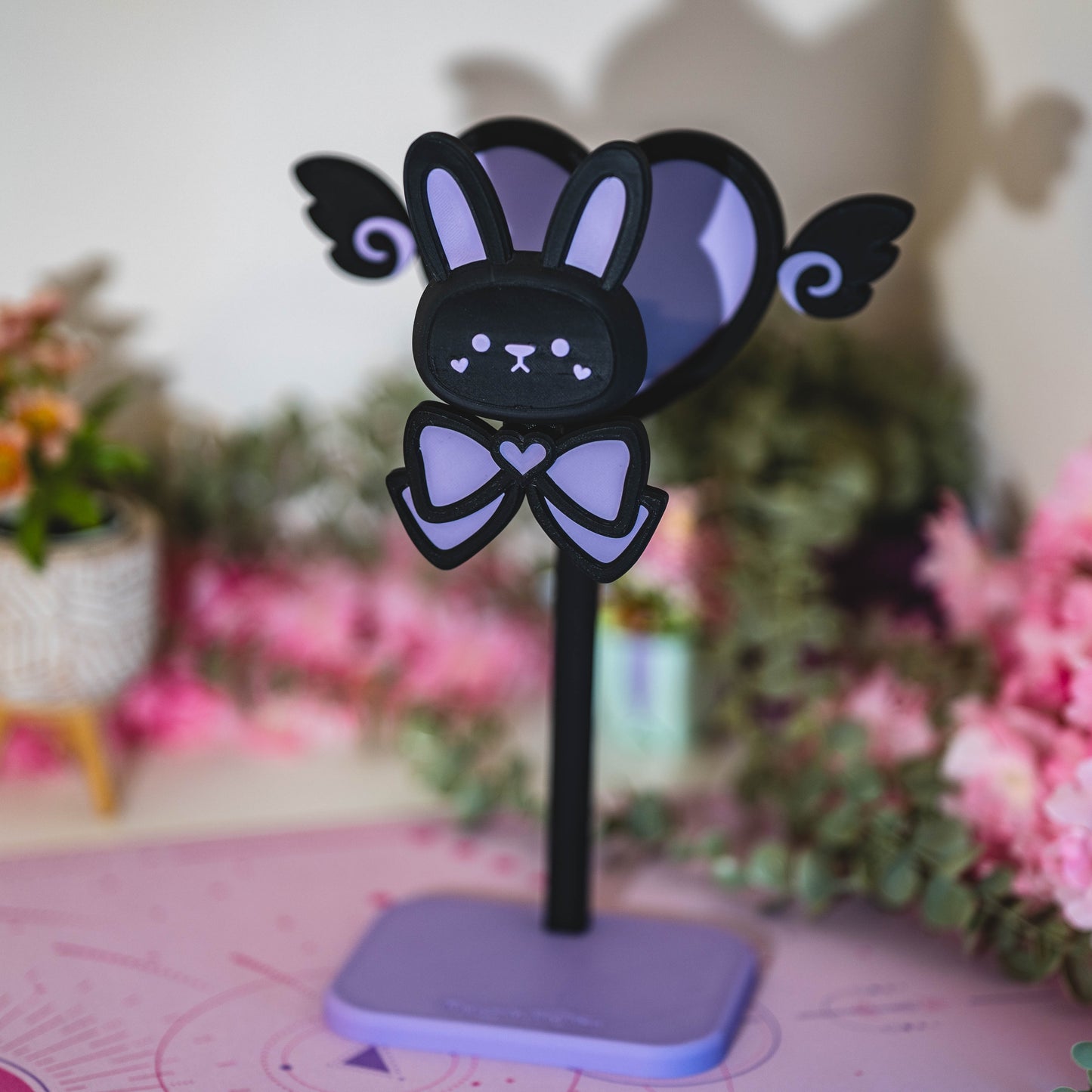 Niedlicher Kopfhörerständer für stilvolle Ordnung am Schreibtisch