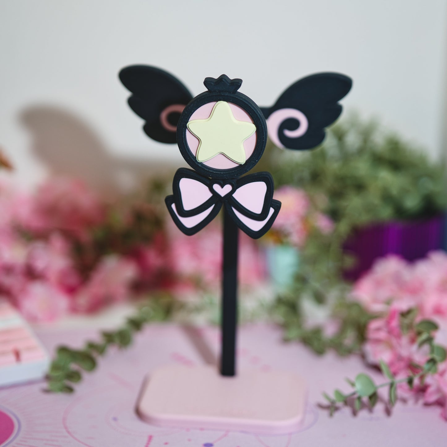 Attraktiver Kopfhörerständer mit magischem Design