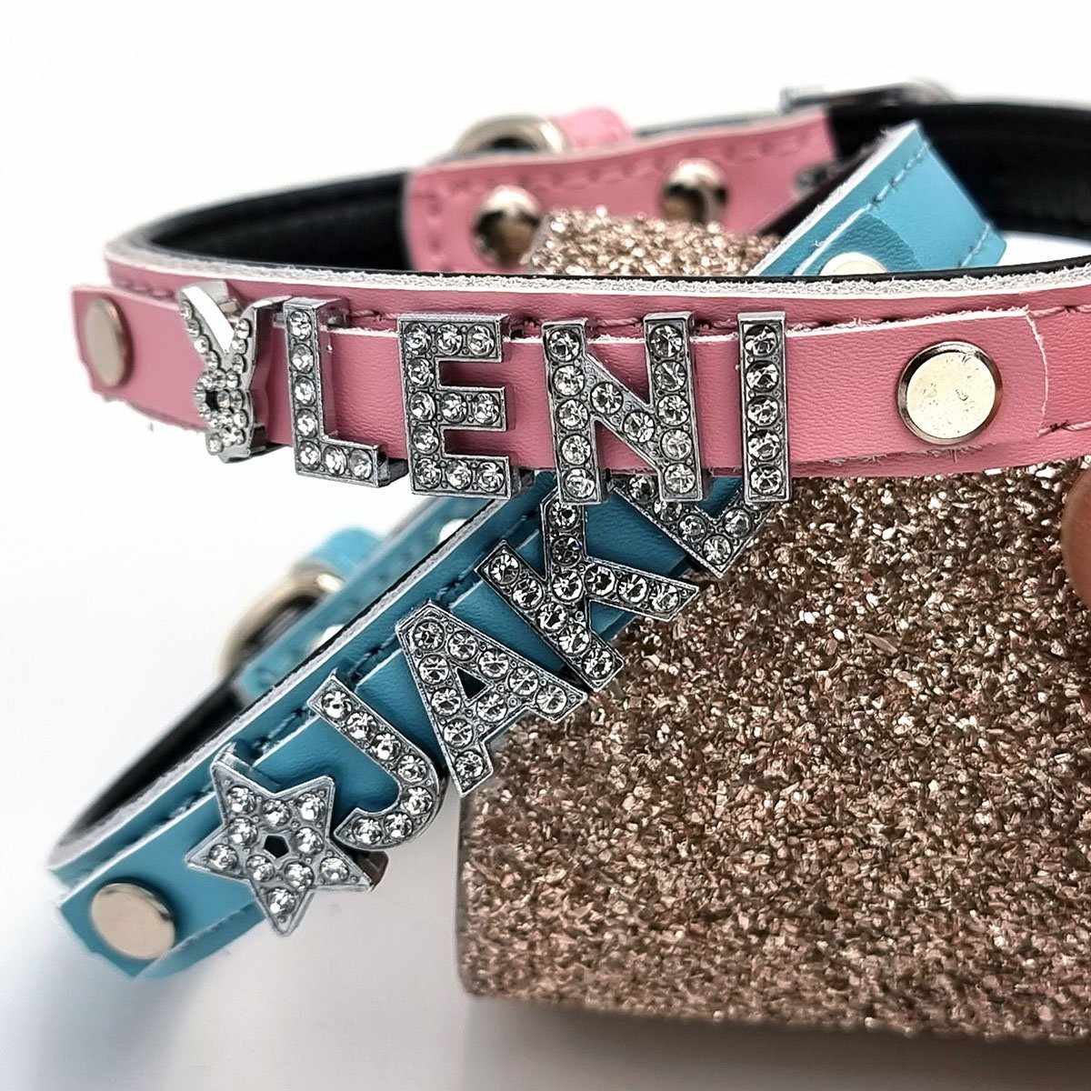 Personalisierbares Hundehalsband aus echtem Leder mit Glitzersteinen