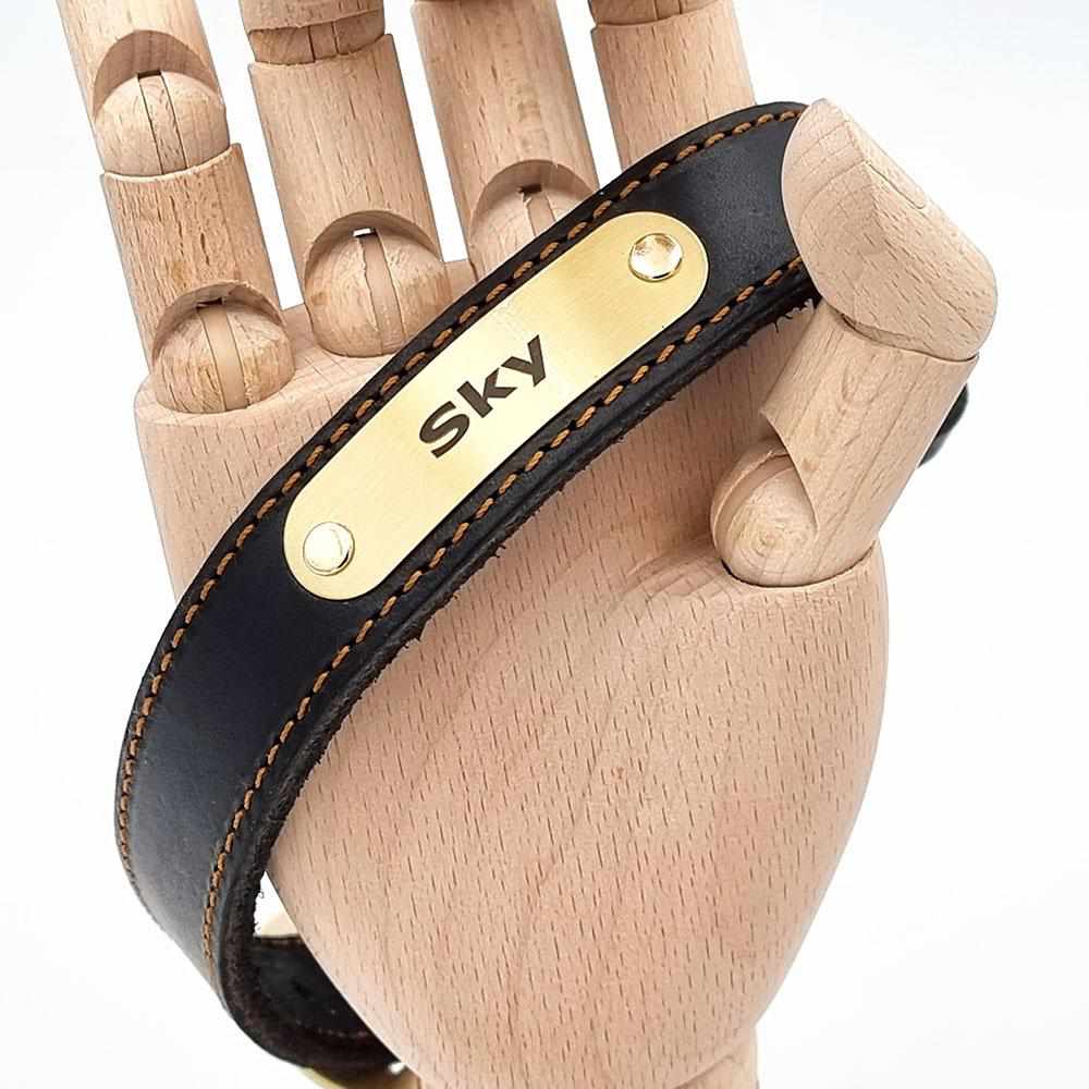 Edles Hundehalsband aus Rindsleder mit personalisierter Gravur