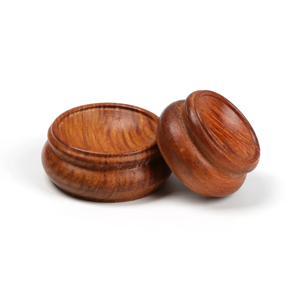 Moderner Holzhalter für Kristallkugeln mit einfacher Handhabung