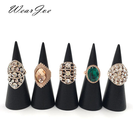 Vintage Ringhalter aus massivem Schwarzholz zur Schmuckaufbewahrung