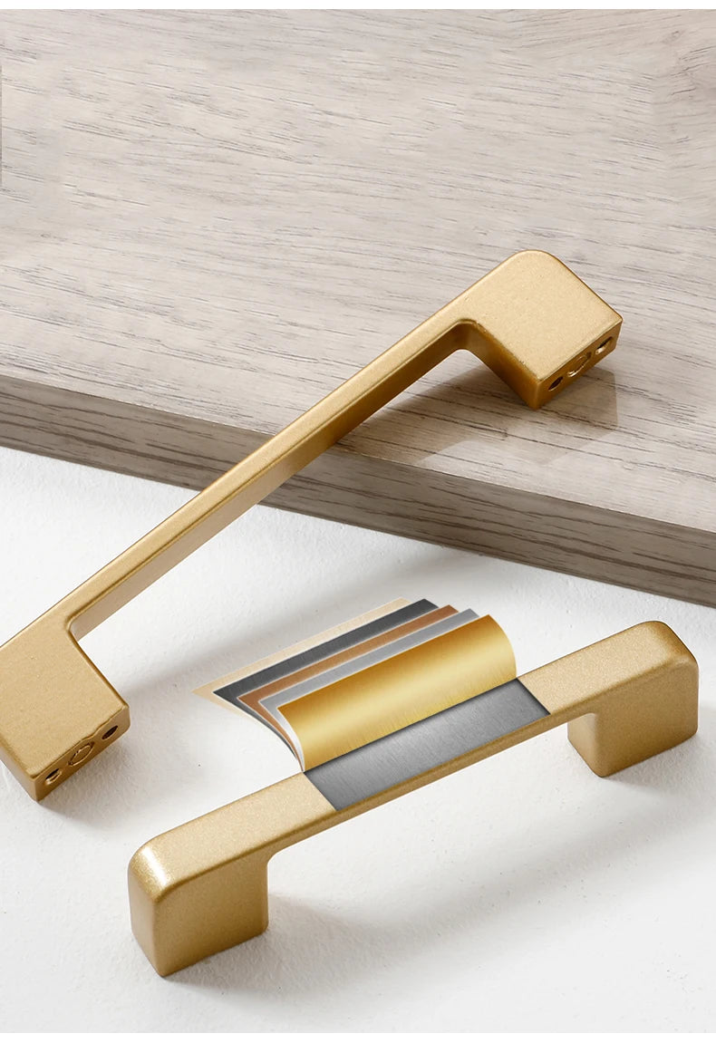 Mattgoldener Aluminium Möbelgriff 96-192mm Modern - Robust