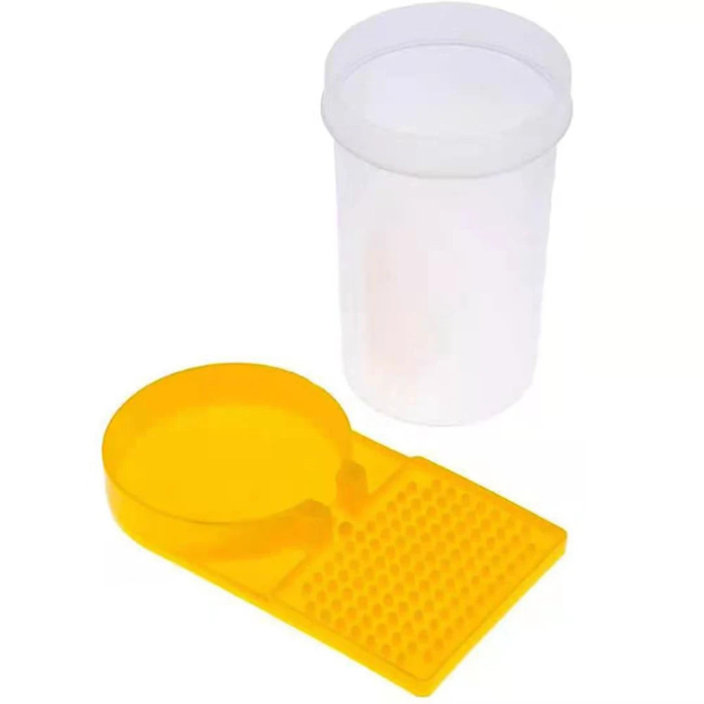 Pflanzlicher Bienenstock-Wasserfeeder für Imker - Einfach und Praktisch
