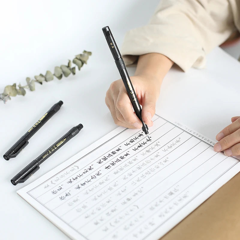 4-teiliges Kalligraphie-Stift-Set mit extra feinen Spitzen für Künstler und Schüler