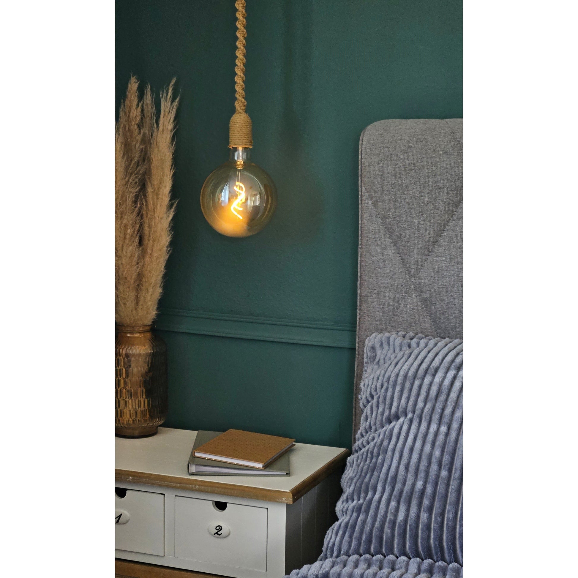 Batteriebetriebene LED Hängelampe mit Timer und Fernbedienung